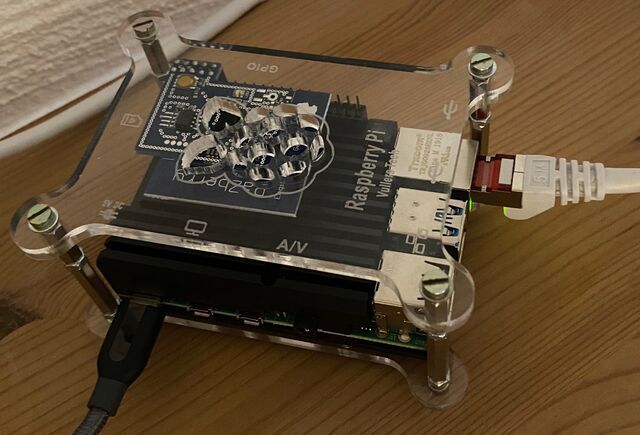 RaspberryPi4_RaZberry2.jpg